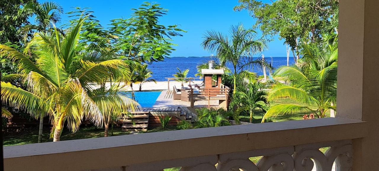 Seaside Chateau Resort Белиз Сити Екстериор снимка