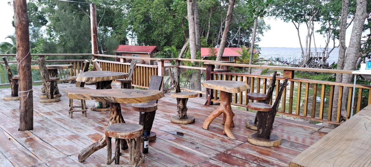 Seaside Chateau Resort Белиз Сити Екстериор снимка